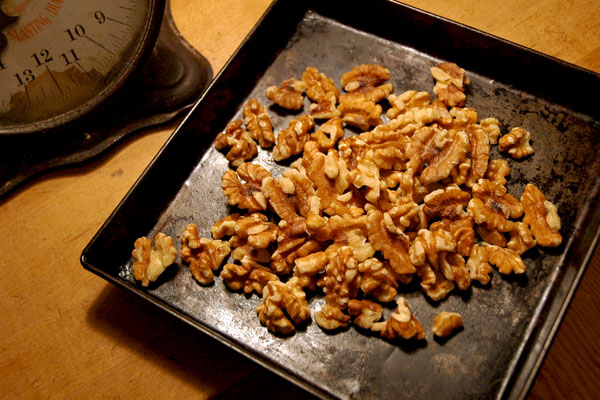 walnut_halves