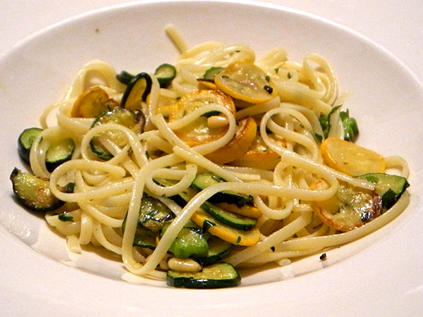 linguine_zucchini_herbs_pignoli
