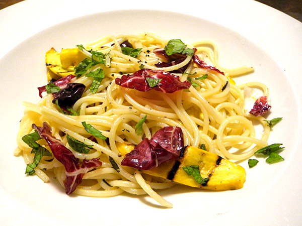 spaghetti_squash_olives_radicchio_mint