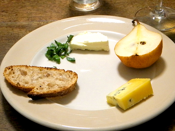 cheese_pear_bread