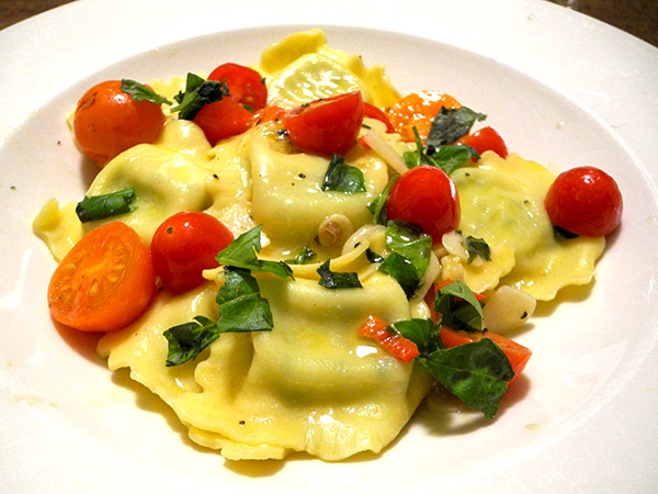 spinach_ricotta_ravioli_tomato
