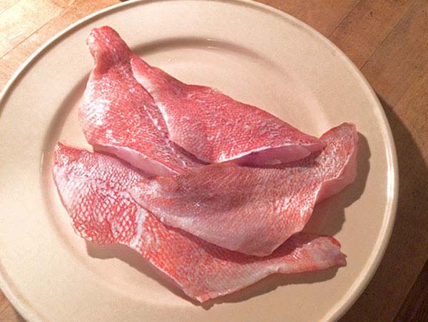 red_fish_2_plate