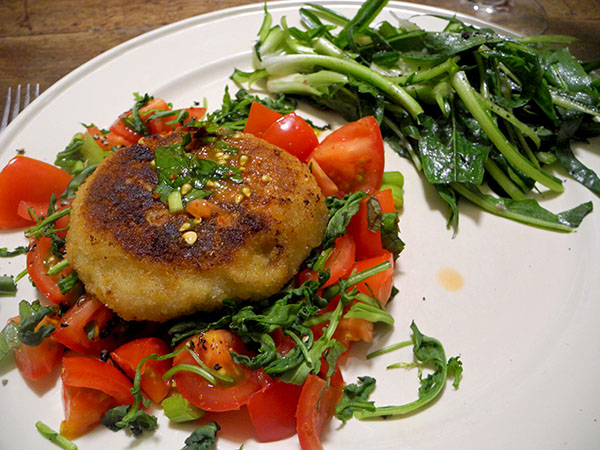 crab_cake_salsa_puntarelle
