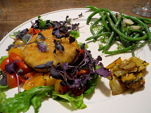 crab_cake_salsa_tomato_beans