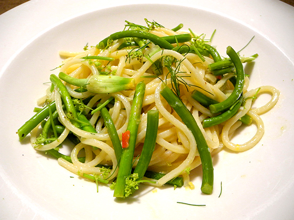 lemon_garlic_scape_pasta_2
