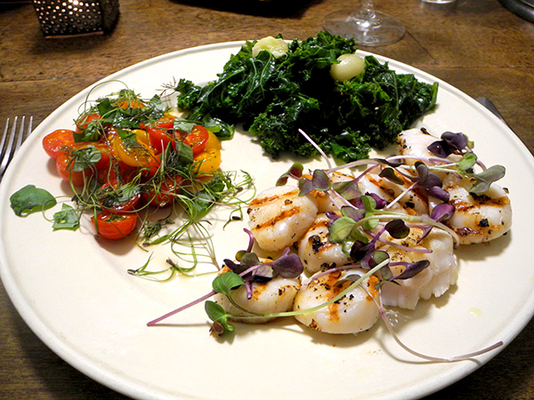 scallops_tomato_kale