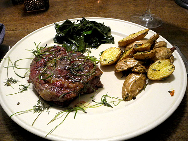 steak_potatoes_collards