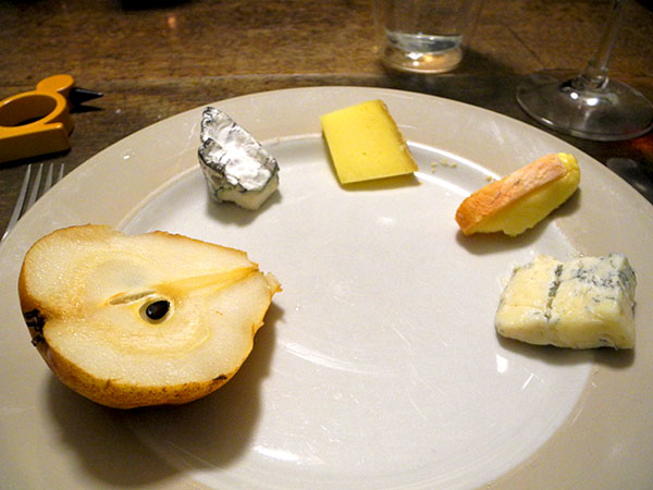 four_cheeses_bosc_pear