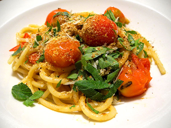 spaghettone_tomato_gremolata