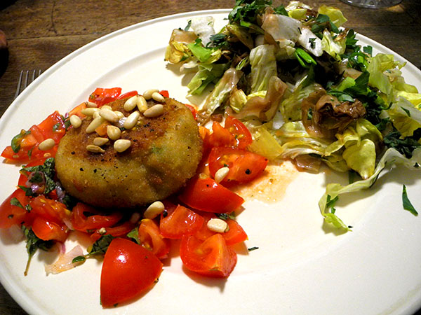 crab_cakes_tomato_radiccjio
